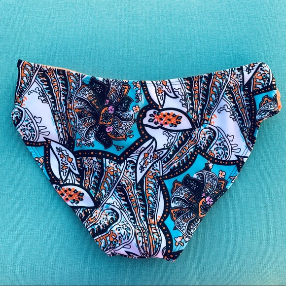 🎊SALE🎊Underwire Push Up Swimsuit (Peach) - Picture 7 of 8